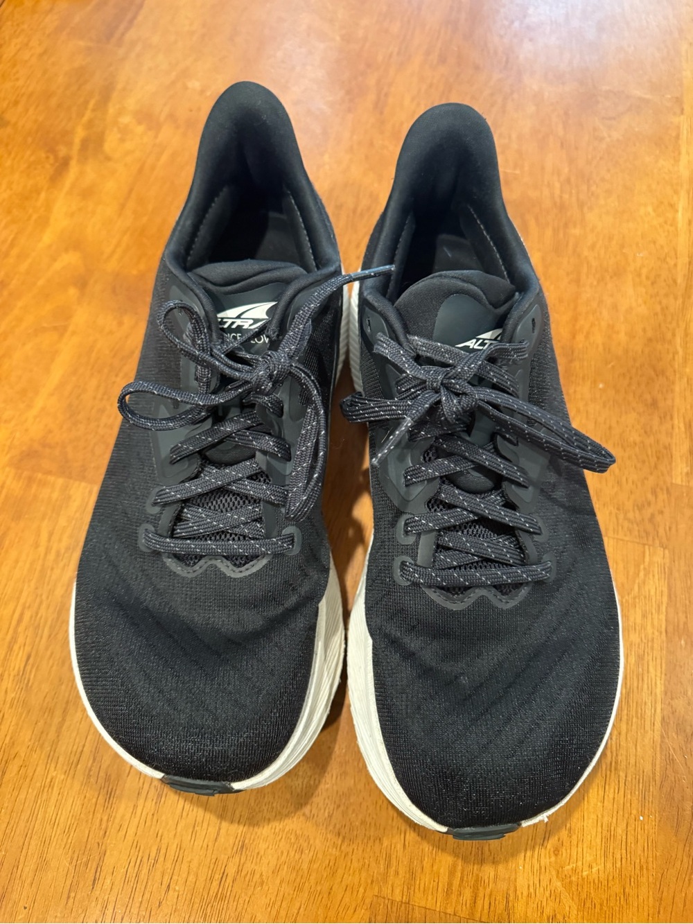 Altra Women's Black Experience Flow 2 Shoes - WELL LOVED - read description